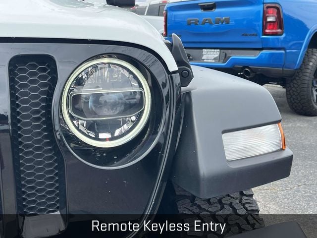 2022 Jeep Wrangler Willys