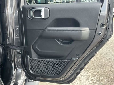 2022 Jeep Wrangler Unlimited Unlimited Sahara Altitude
