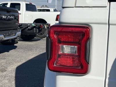 2021 Jeep Wrangler Unlimited Unlimited Sahara Altitude