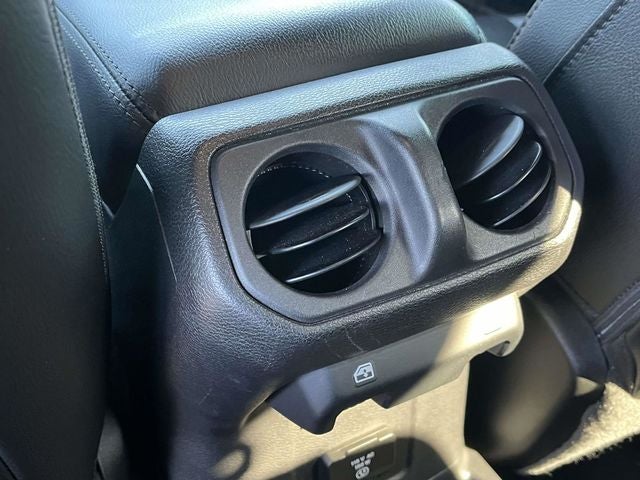 2021 Jeep Wrangler Unlimited Unlimited Sahara Altitude