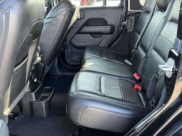 2021 Jeep Wrangler Unlimited Unlimited Sahara Altitude