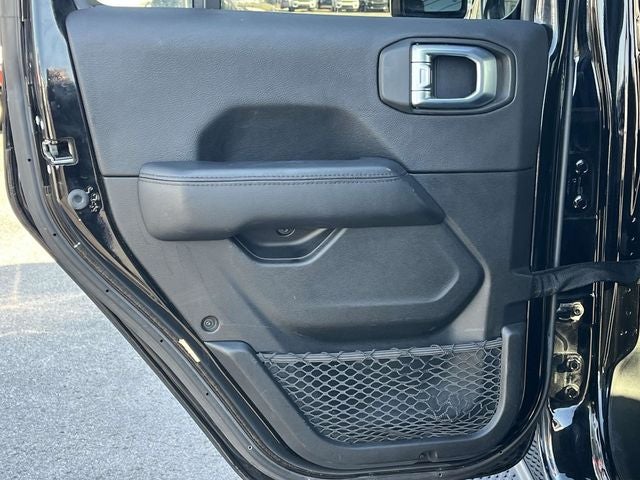 2021 Jeep Wrangler Unlimited Unlimited Sahara Altitude