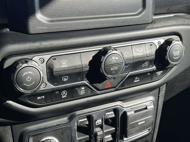 2021 Jeep Wrangler Unlimited Unlimited Sahara Altitude