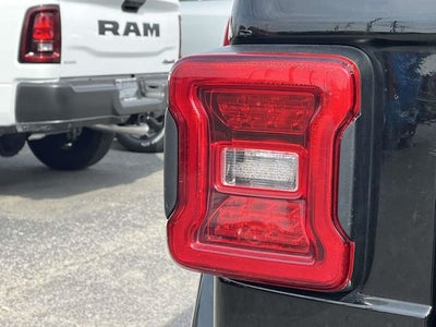 2021 Jeep Wrangler Unlimited Unlimited Sahara Altitude