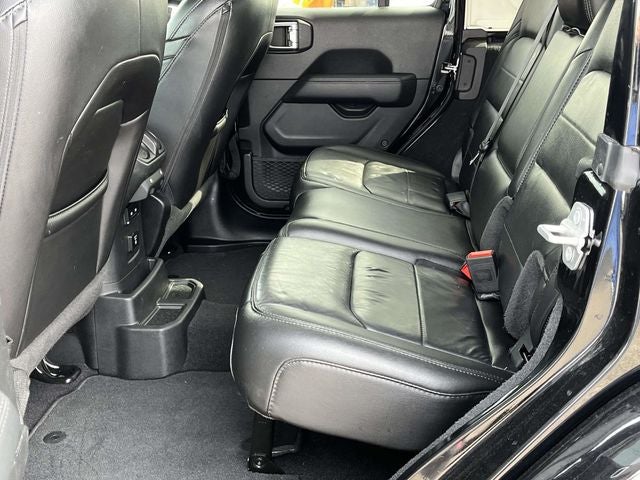 2021 Jeep Wrangler Unlimited Unlimited Sahara Altitude