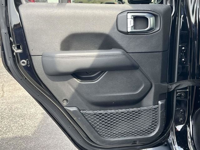 2021 Jeep Wrangler Unlimited Unlimited Sahara Altitude