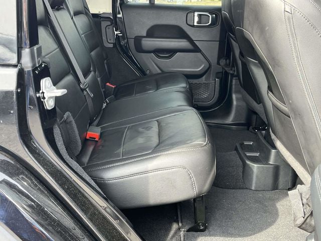 2021 Jeep Wrangler Unlimited Unlimited Sahara Altitude