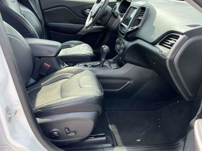 2022 Jeep Cherokee Latitude Lux
