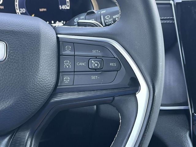 2024 Jeep Grand Cherokee Laredo