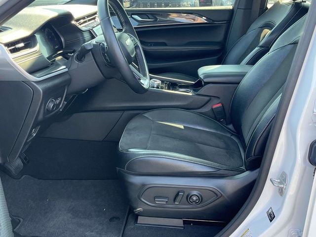 2022 Jeep Grand Cherokee Altitude
