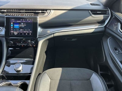 2022 Jeep Grand Cherokee Altitude