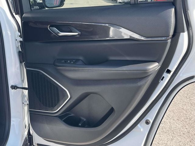 2022 Jeep Grand Cherokee Altitude