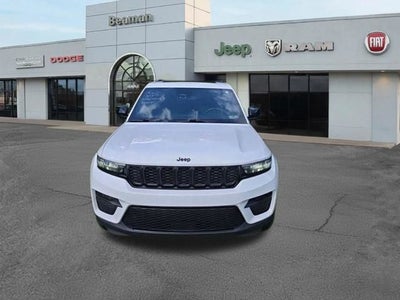 2022 Jeep Grand Cherokee Altitude