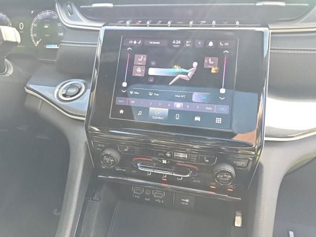 2022 Jeep Grand Cherokee Altitude