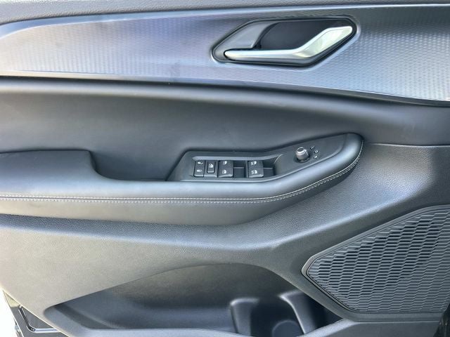 2027 Jeep Grand Cherokee Laredo X