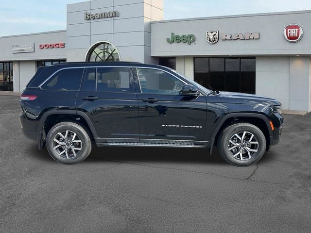 2027 Jeep Grand Cherokee Laredo X
