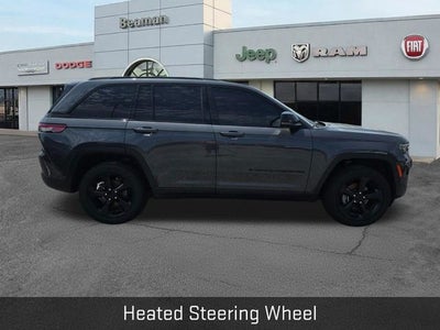 2022 Jeep Grand Cherokee Altitude