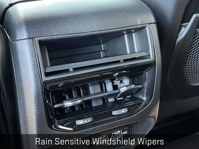 2022 Jeep Grand Cherokee Altitude
