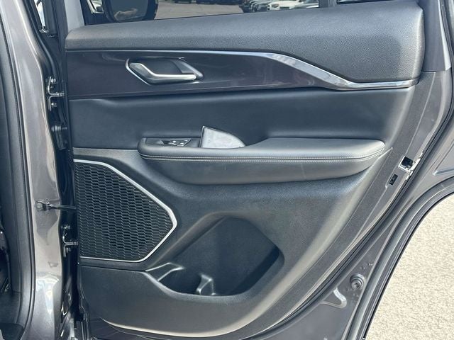 2022 Jeep Grand Cherokee Altitude