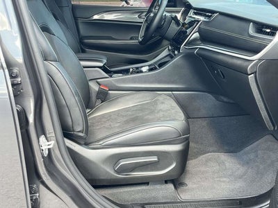 2022 Jeep Grand Cherokee Altitude