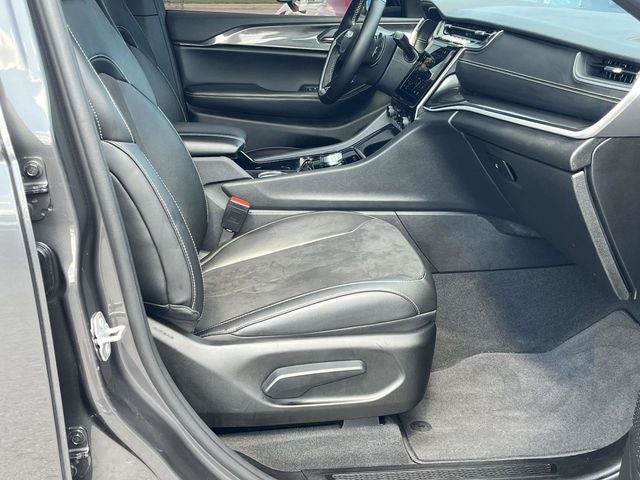 2022 Jeep Grand Cherokee Altitude