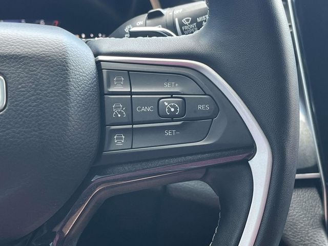 2022 Jeep Grand Cherokee Altitude