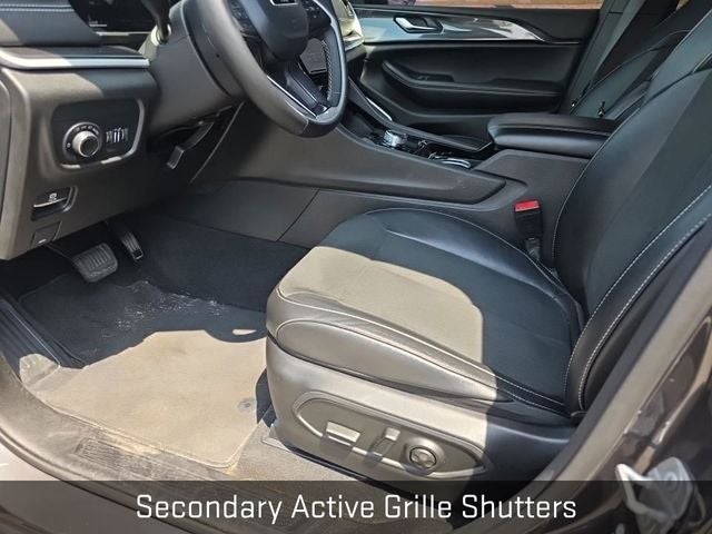 2022 Jeep Grand Cherokee Altitude