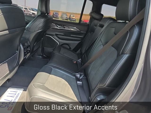 2022 Jeep Grand Cherokee Altitude