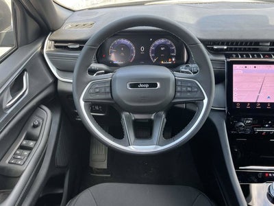 2027 Jeep Grand Cherokee Laredo X