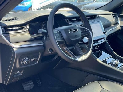 2026 Jeep Grand Cherokee Base