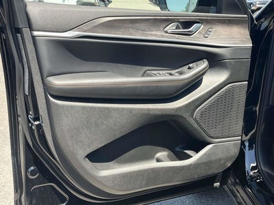 2026 Jeep Grand Cherokee Base