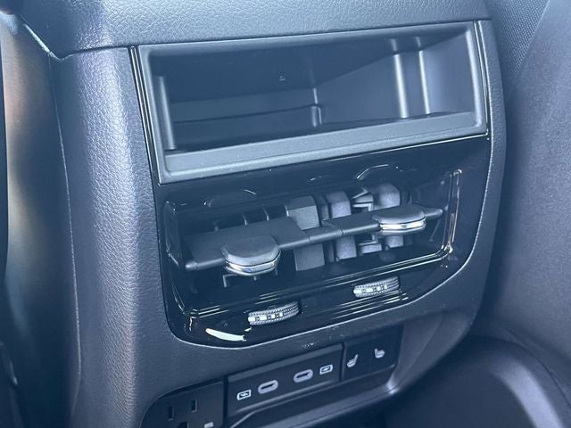 2026 Jeep Grand Cherokee Base