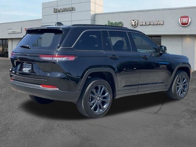 2026 Jeep Grand Cherokee Base