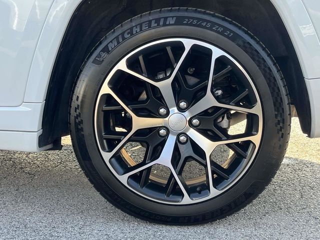 2022 Jeep Grand Cherokee Summit