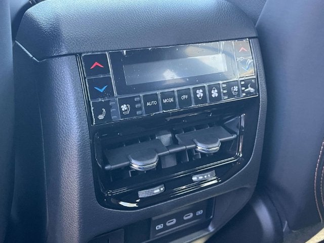 2027 Jeep Grand Cherokee Summit