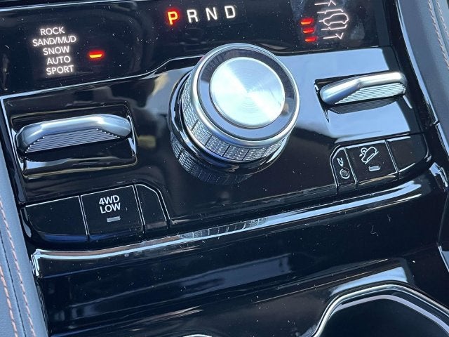 2027 Jeep Grand Cherokee Summit
