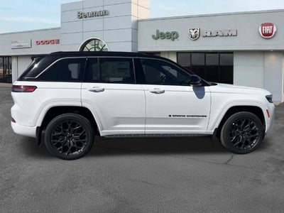 2027 Jeep Grand Cherokee Summit