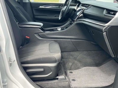 2022 Jeep Grand Cherokee L Laredo