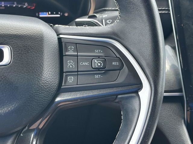 2022 Jeep Grand Cherokee L Laredo