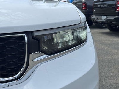 2022 Jeep Grand Cherokee L Laredo