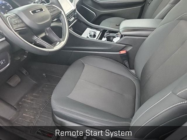 2022 Jeep Grand Cherokee L Laredo