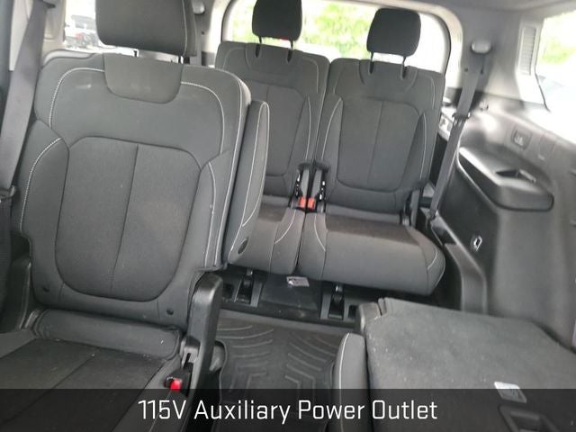 2022 Jeep Grand Cherokee L Laredo