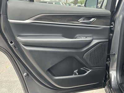 2026 Jeep Grand Cherokee Laredo