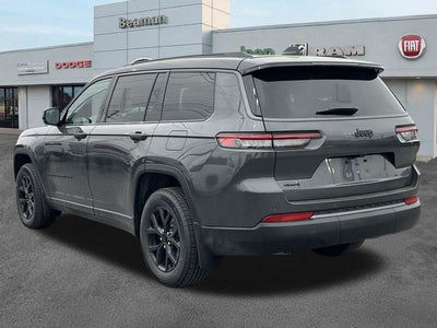 2026 Jeep Grand Cherokee Laredo