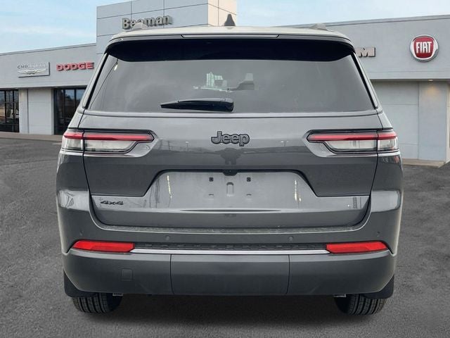 2026 Jeep Grand Cherokee Laredo