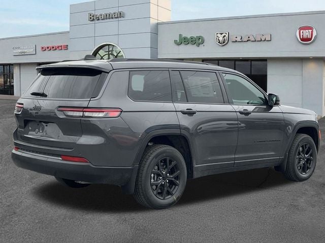 2026 Jeep Grand Cherokee Laredo