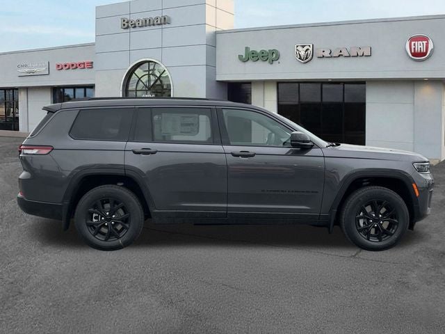 2026 Jeep Grand Cherokee Laredo