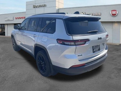 2026 Jeep Grand Cherokee Laredo
