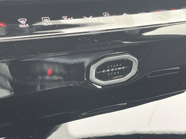 2027 Jeep Grand Cherokee Laredo Altitude