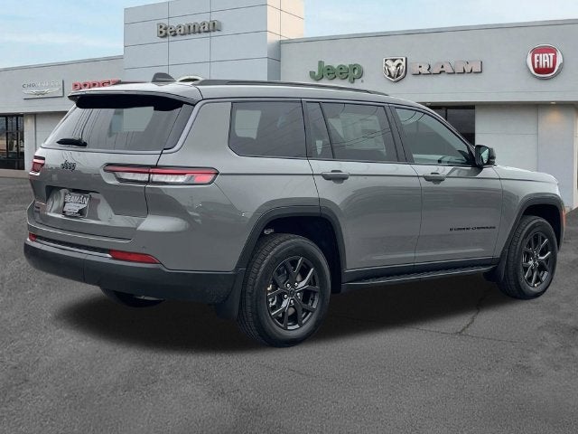 2027 Jeep Grand Cherokee Laredo Altitude